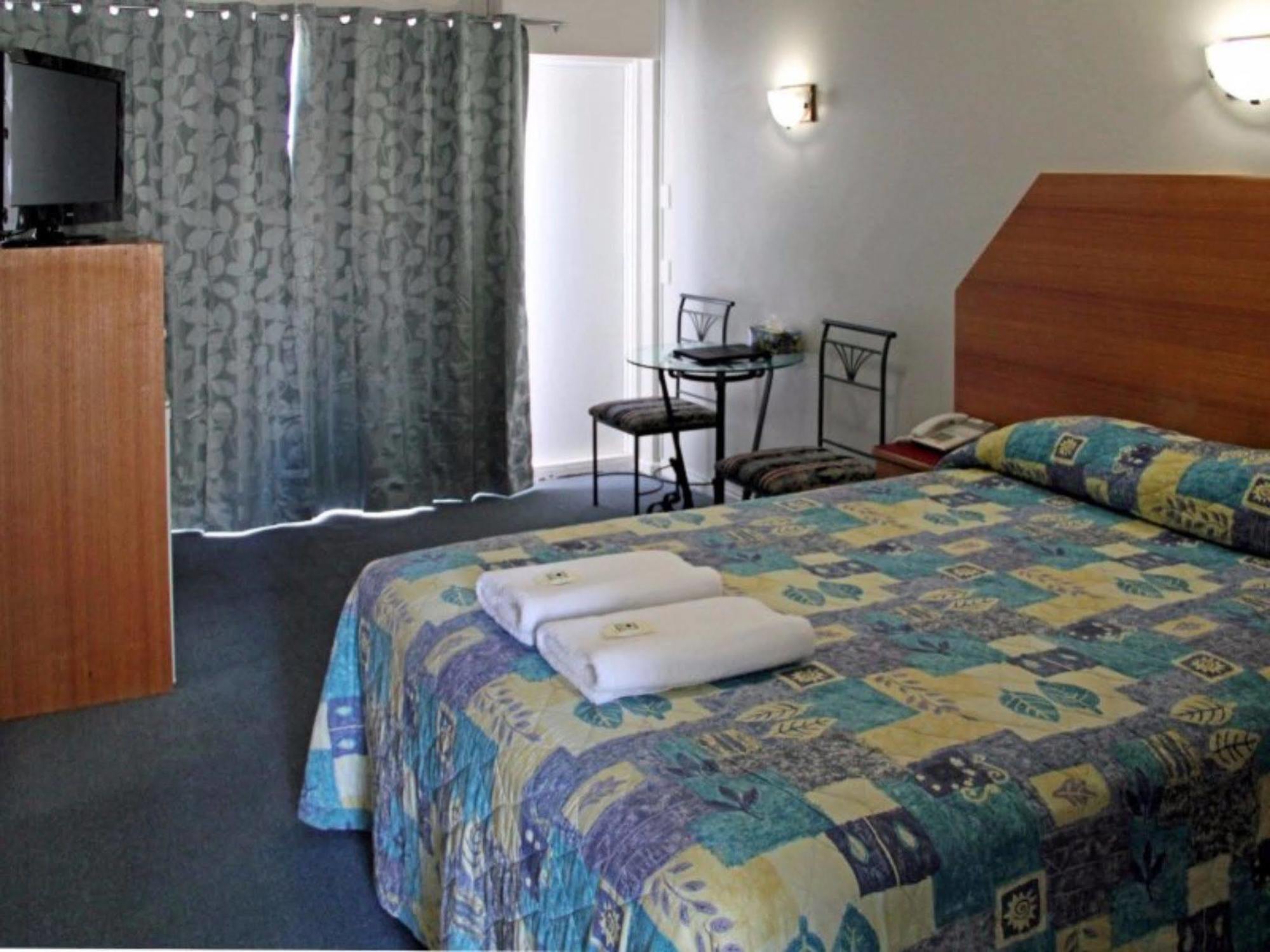 Bunbury Welcome Inn Motel Экстерьер фото